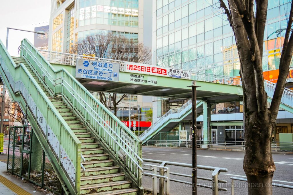 Miyashita No.1 pedestrian bridge in Shibuya, where Nanami and Ijichi meet in Jujutsu Kaisen Season 2